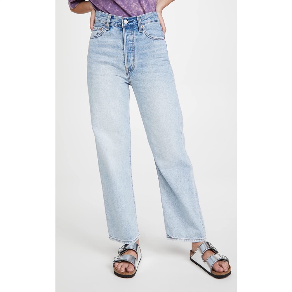 Levi’s Ribcage Straight Ankle Jeans